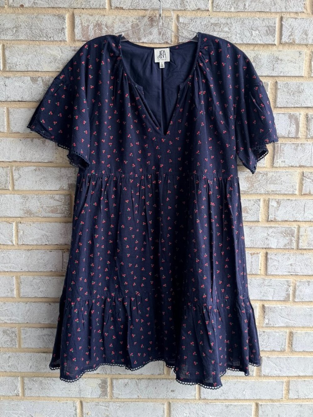 dRA Short Flutter V-Neck Cherry Print Tiered Dress 100% Cotton Women's Size L